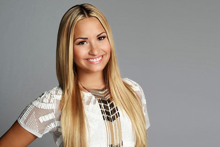 Demi Lovato Cute Hairstyles